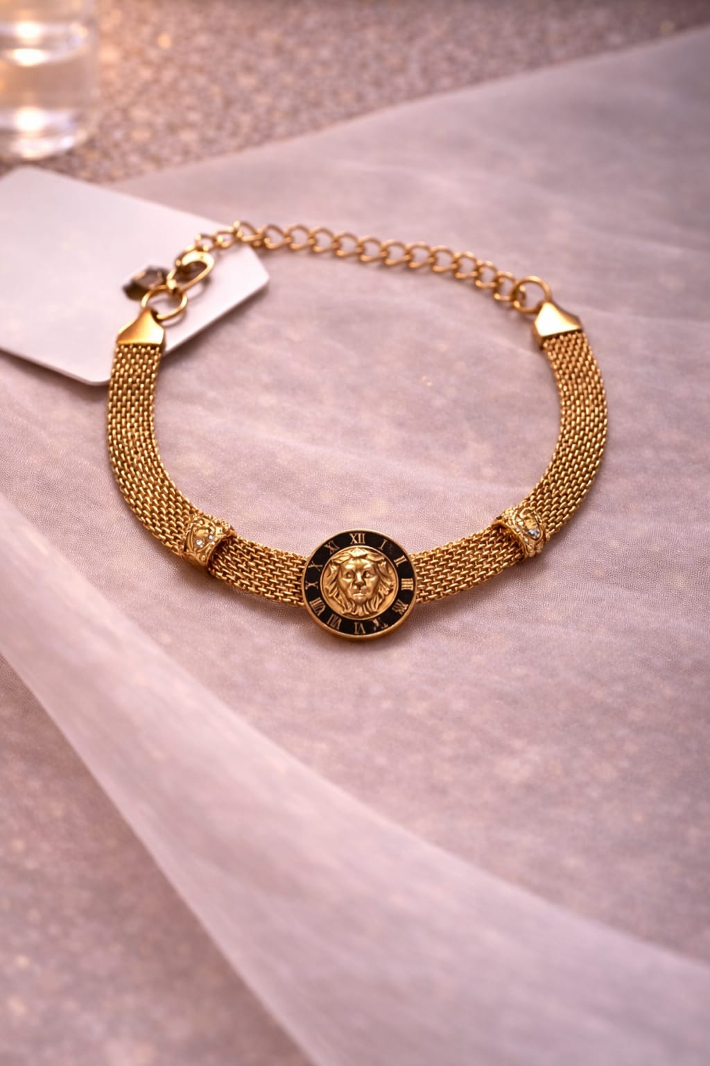 Gold Mesh Chain Lion Medallion Bracelet